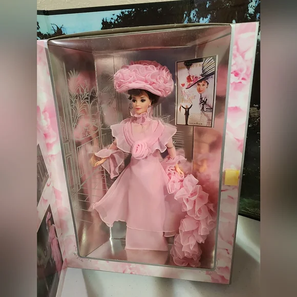 Barbie as Eliza Doolittle My Fair Lady Four (4) Doll Set With Background…